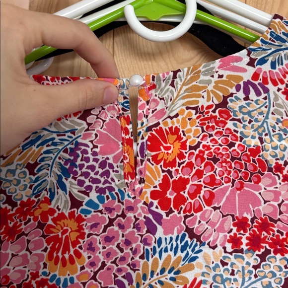 Puff Sleeve Floral Blouse by Nolita Boutique - Picture 8 of 9